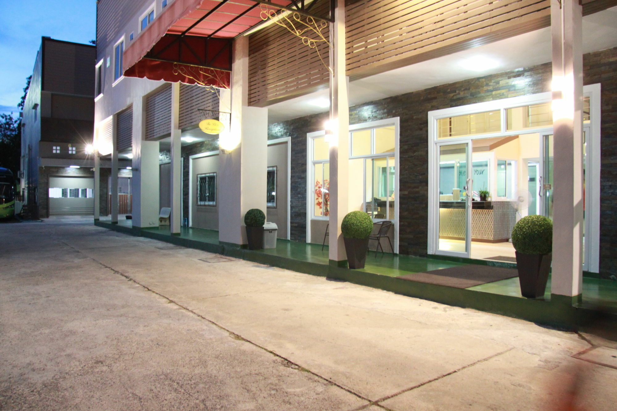 The Bless Residence Hat Yai Esterno foto